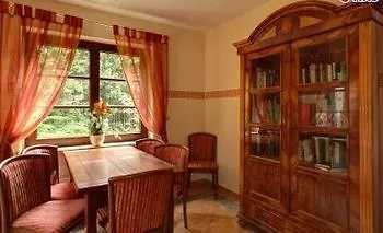 Garni-hotel Kranich Konukevi Potsdam