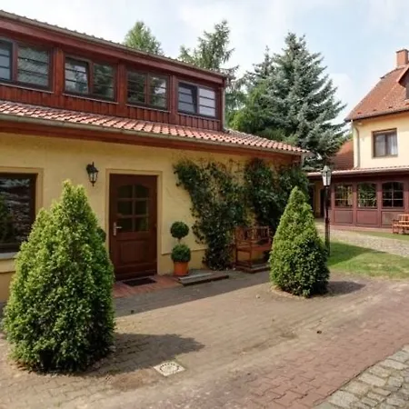 Konukevi Garni-hotel Kranich 3*